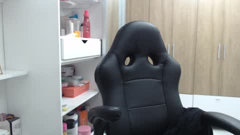 Snapshot of roxanalove7 chatting on 01/02/25, 09:39 Roxana online show from 01/02/25, 09:39