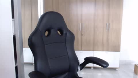 Snapshot of roxanalove7 chatting on 02/03/25, 09:18 Roxana online show from 02/03/25, 09:18