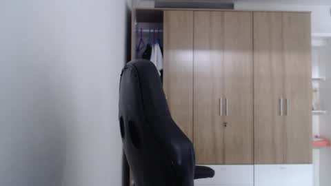 Roxana online show from 03/24/26, 05:51