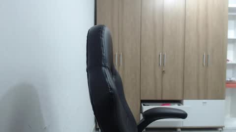 Snapshot of roxanalove7 chatting on 05/21/26, 01:12 Roxana online show from 05/21/26, 01:12