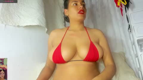 Snapshot of roxanamariahills_ chatting on 07/14/26, 07:46 Rosita online show from 07/14/26, 07:46