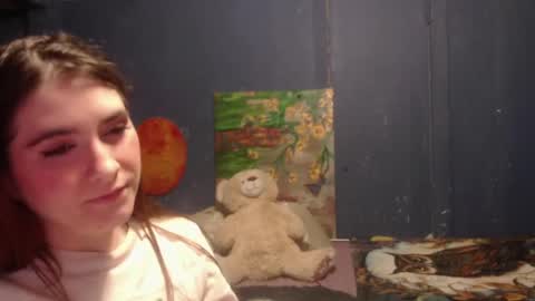 Snapshot of roxanneroulette chatting on 01/15/25, 02:27 Silver online show from 01/15/25, 02:27