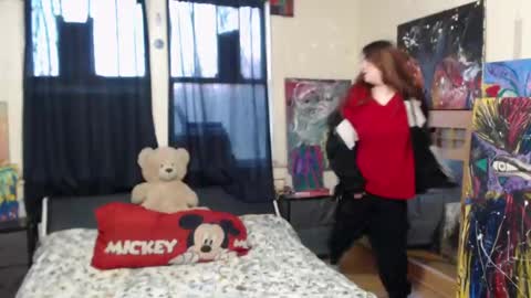 Snapshot of roxanneroulette chatting on 01/19/25, 11:21 Silver online show from 01/19/25, 11:21