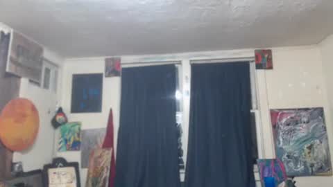 Snapshot of roxanneroulette chatting on 02/02/25, 02:48 Silver online show from 02/02/25, 02:48