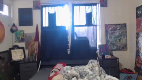 Snapshot of roxanneroulette chatting on 02/02/25, 02:24 Silver online show from 02/02/25, 02:24