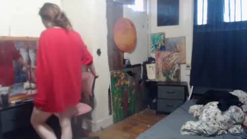 Snapshot of roxanneroulette chatting on 02/08/25, 11:34 Silver online show from 02/08/25, 11:34