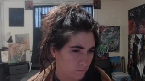 Snapshot of roxanneroulette chatting on 02/12/25, 05:05 Silver online show from 02/12/25, 05:05