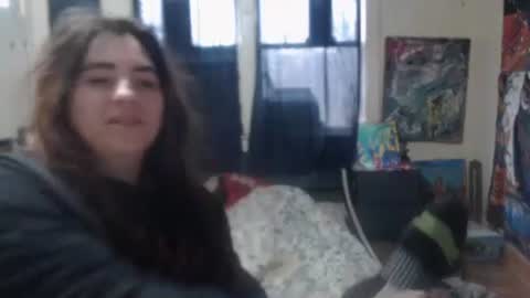 Snapshot of roxanneroulette chatting on 02/13/25, 01:37 Silver online show from 02/13/25, 01:37