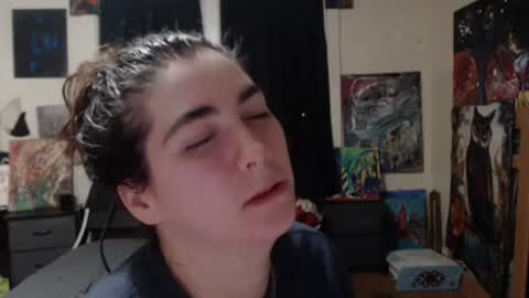 Snapshot of roxanneroulette chatting on 02/15/25, 03:20 Silver online show from 02/15/25, 03:20