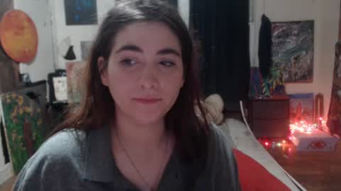 Snapshot of roxanneroulette chatting on 02/16/25, 03:47 Silver online show from 02/16/25, 03:47