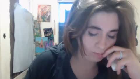 Snapshot of roxanneroulette chatting on 03/10/25, 07:40 Silver online show from 03/10/25, 07:40