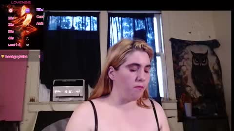 Snapshot of roxanneroulette chatting on 10/06/25, 11:02 Silver online show from 10/06/25, 11:02
