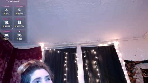Snapshot of roxanneroulette chatting on 06/14/26, 03:52 Silver online show from 06/14/26, 03:52