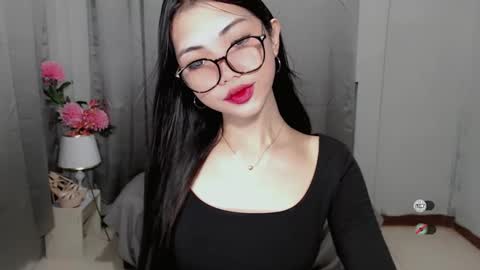 Snapshot of roxie_fuckdoll chatting on 01/28/25, 10:01 Roxie online show from 01/28/25, 10:01