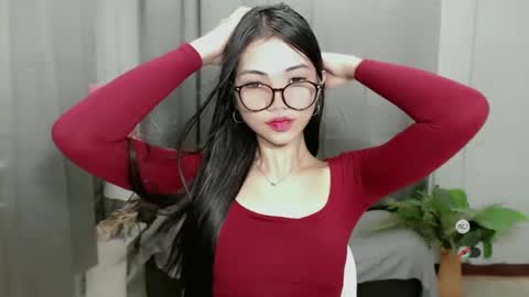 Snapshot of roxie_fuckdoll chatting on 02/07/25, 01:25 Roxie online show from 02/07/25, 01:25