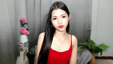 Snapshot of roxie_fuckdoll chatting on 03/03/25, 05:09 Roxie online show from 03/03/25, 05:09