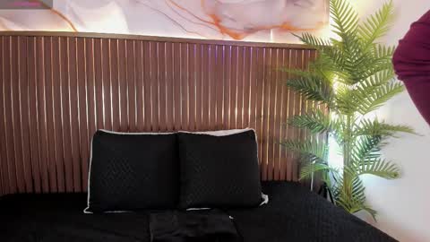 Roxie  online show from 03/23/26, 12:42