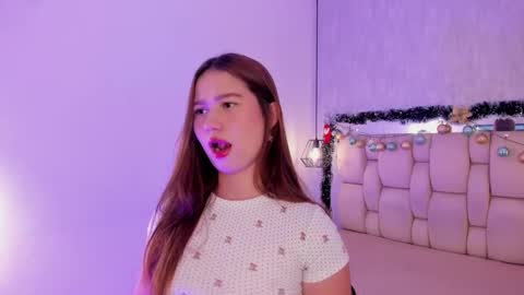 Roxie  online show from 12/20/25, 07:43