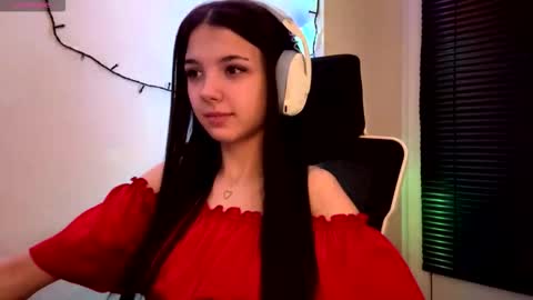 Hana online show from 03/12/26, 06:14