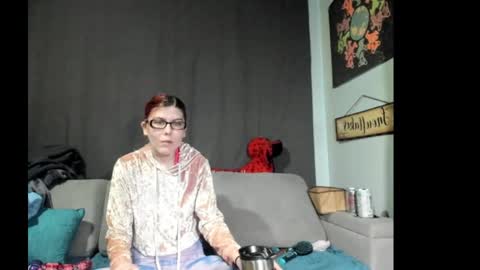 roxihazeleyes online show from 09/21/25, 07:54