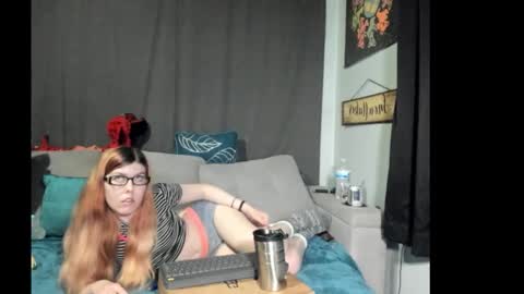 roxihazeleyes online show from 10/29/25, 02:14