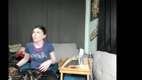 roxihazeleyes online show from 03/01/26, 03:30