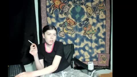 roxihazeleyes online show from 06/24/26, 04:11