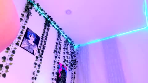 Roxx IG  online show from 03/05/25, 11:38