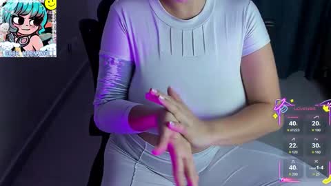 Annah  online show from 11/14/25, 08:13