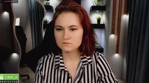 Snapshot of roxy_foxi chatting on 10/20/25, 01:06 Roxy fiery online show from 10/20/25, 01:06