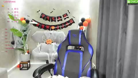 Snapshot of roxy_foxi chatting on 11/07/25, 02:00 Roxy fiery online show from 11/07/25, 02:00