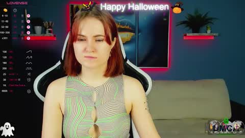 Snapshot of roxy_foxi chatting on 11/09/25, 01:37 Roxy fiery online show from 11/09/25, 01:37