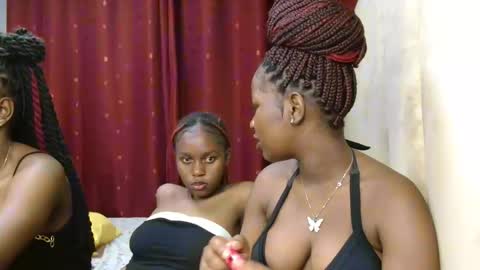 Roxy online show from 02/16/26, 03:41