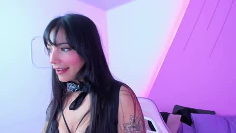 Roxy hell online show from 02/20/25, 08:25