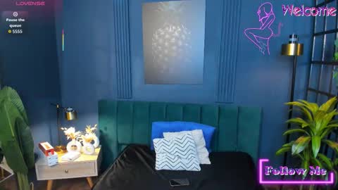 Roxy hell online show from 02/09/26, 01:04