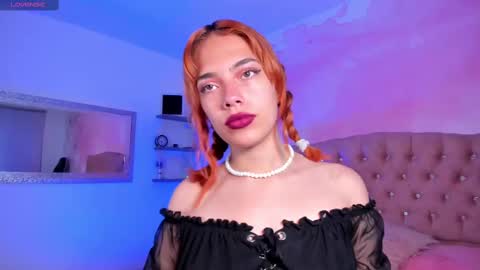 roxy_jones_ online show from 02/19/25, 10:53