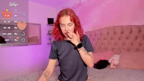 roxy_jones_ online show from 03/12/25, 07:38