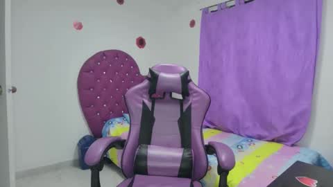 Roxy online show from 12/23/25, 03:26