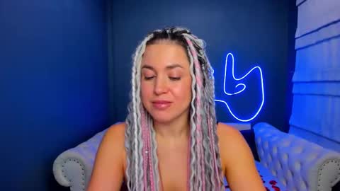 Snapshot of roxy_mars chatting on 11/29/25, 03:53 Roxy online show from 11/29/25, 03:53