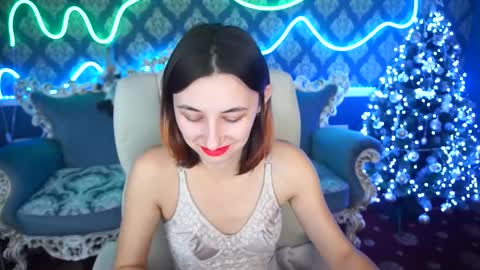 Snapshot of roxy_rayy chatting on 12/19/24, 11:46 roxy_rayy online show from 12/19/24, 11:46