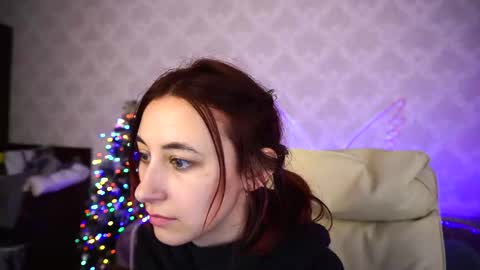 Snapshot of roxy_rayy chatting on 01/10/25, 08:18 roxy_rayy online show from 01/10/25, 08:18