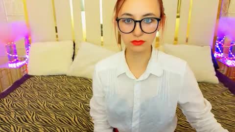Snapshot of roxy_rayy chatting on 09/24/25, 06:39 roxy_rayy online show from 09/24/25, 06:39