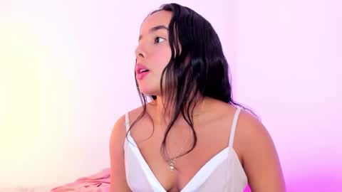 roxy_stone1 online show from 02/04/26, 07:42