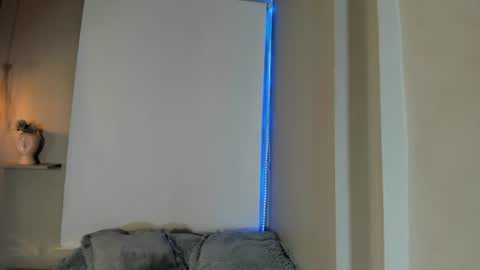 Snapshot of roxy_stone1 chatting on 07/09/26, 07:51 roxy_stone1 online show from 07/09/26, 07:51