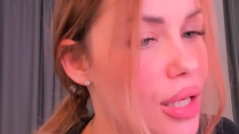 Roxy follow me online show from 02/20/25, 05:29