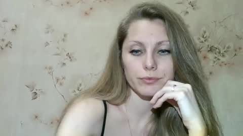 roxyfox18x01 online show from 03/30/26, 07:48