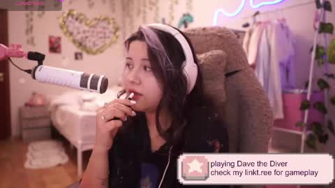 roxysuh online show from 03/13/26, 07:04