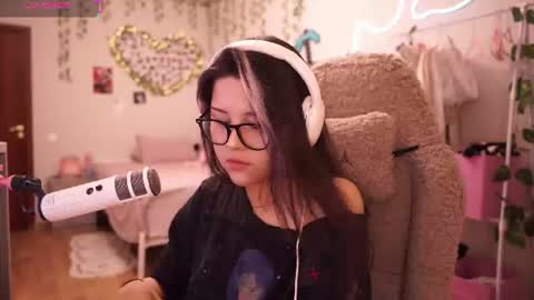 roxysuh online show from 06/29/26, 07:36