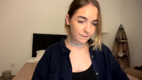 Roxy online show from 04/13/26, 01:27