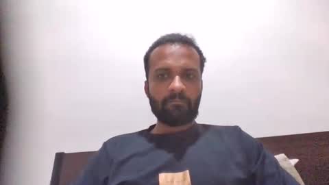 roy018 online show from 05/01/26, 02:10
